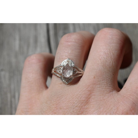 alternative raw diamond engagement ring raw crystal size 4 5 6 7 8 8 9 1… - Picture 2 of 6